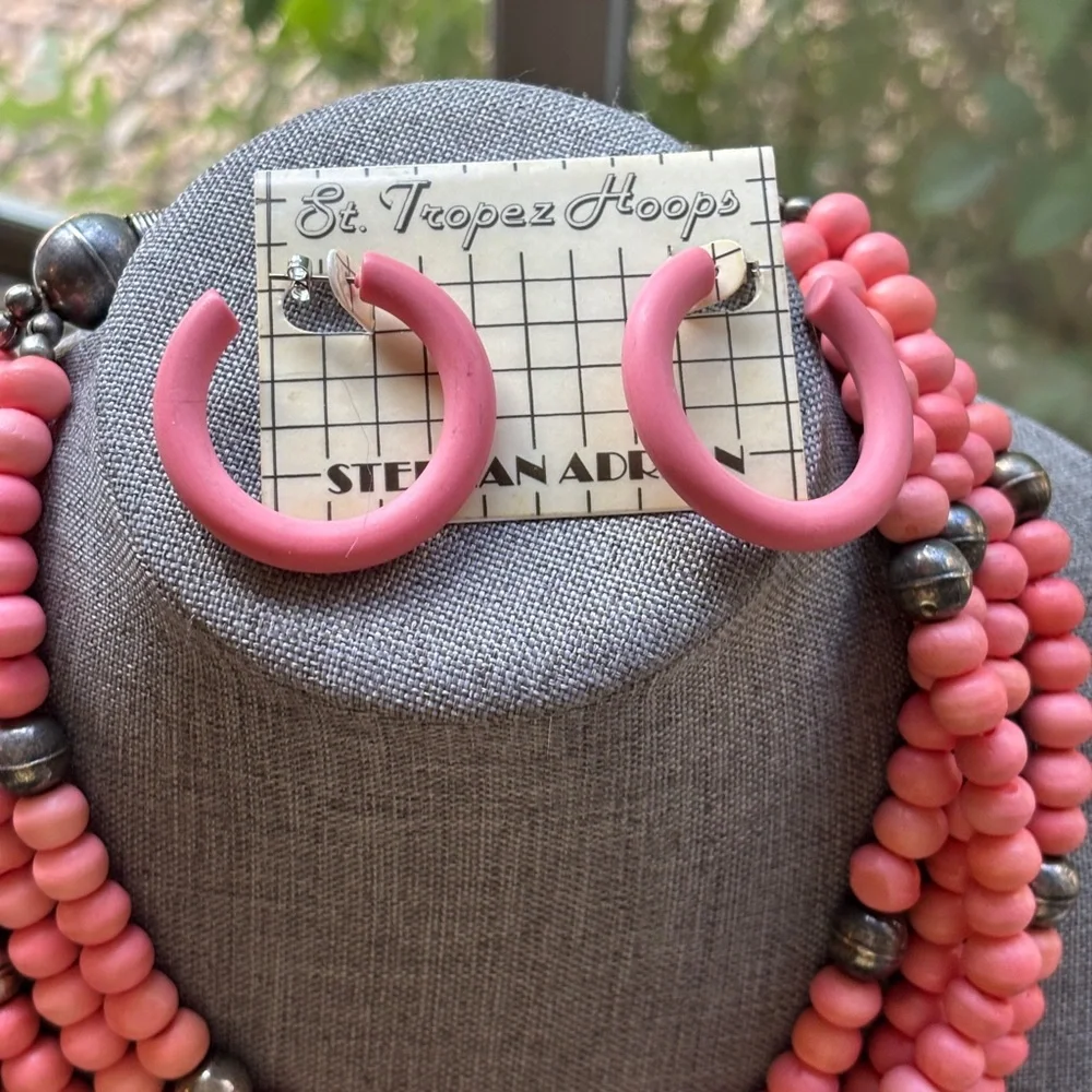 Saint Tropez NWT Vintage Pink and Silver Chunky Bead Necklace & Earrings Set - Picture 4 of 4